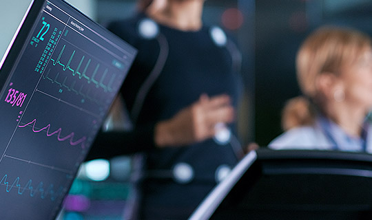 Testing Connection between Human Vitals and Wearable Biosensors 